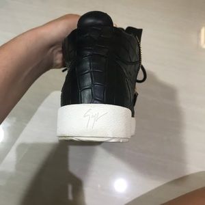 Black Guiseppe sneakers